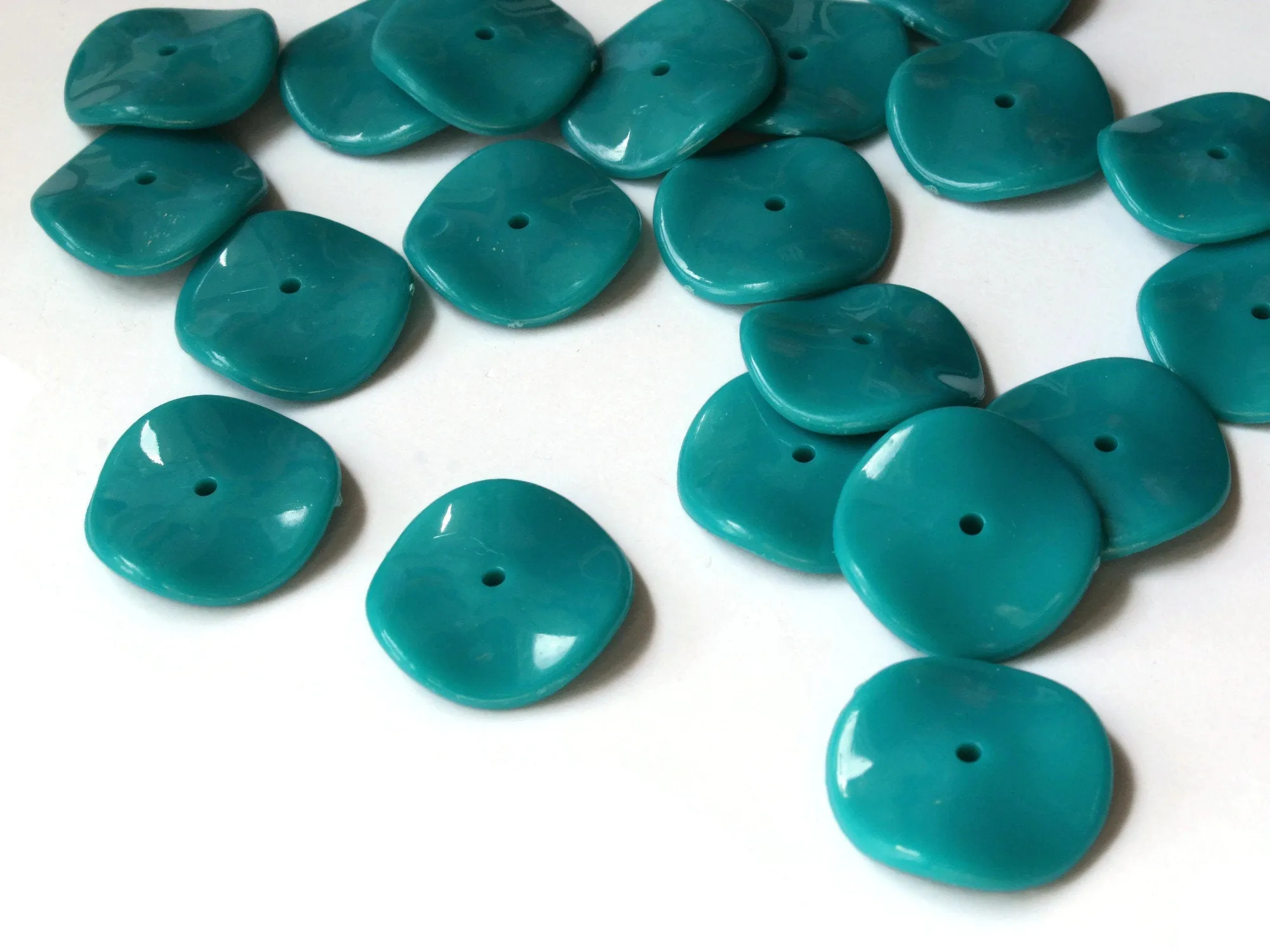 20 25mm Teal Green Wavy Disc Beads Vintage Plastic Flat Round Beads Curvy Coin Beads bK3