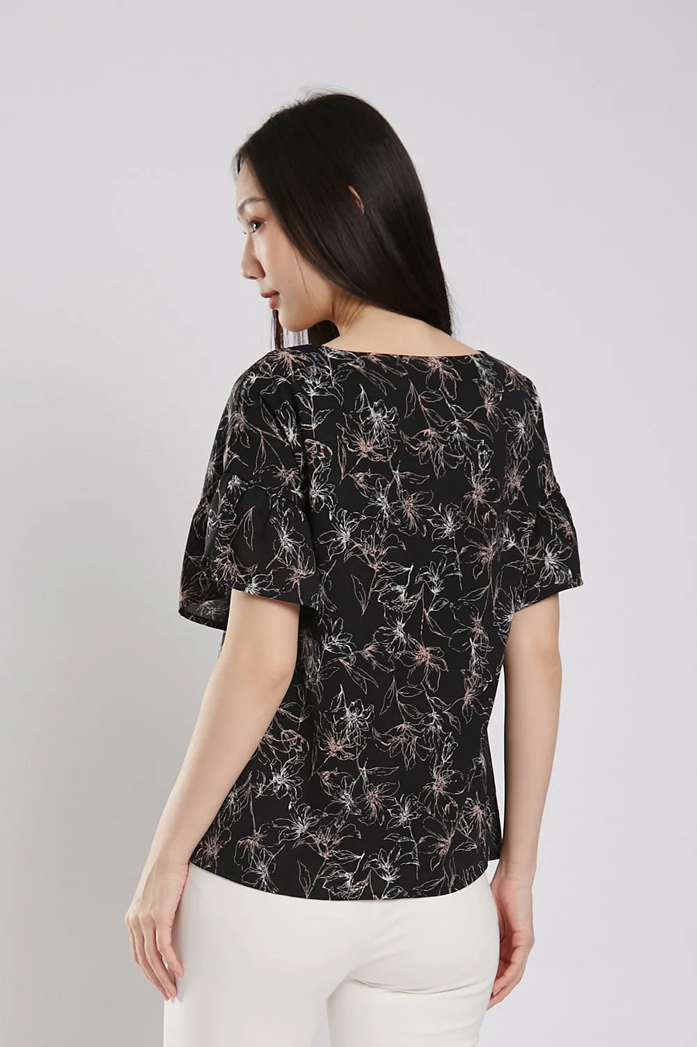 Ayumi Blouse in Black Floral