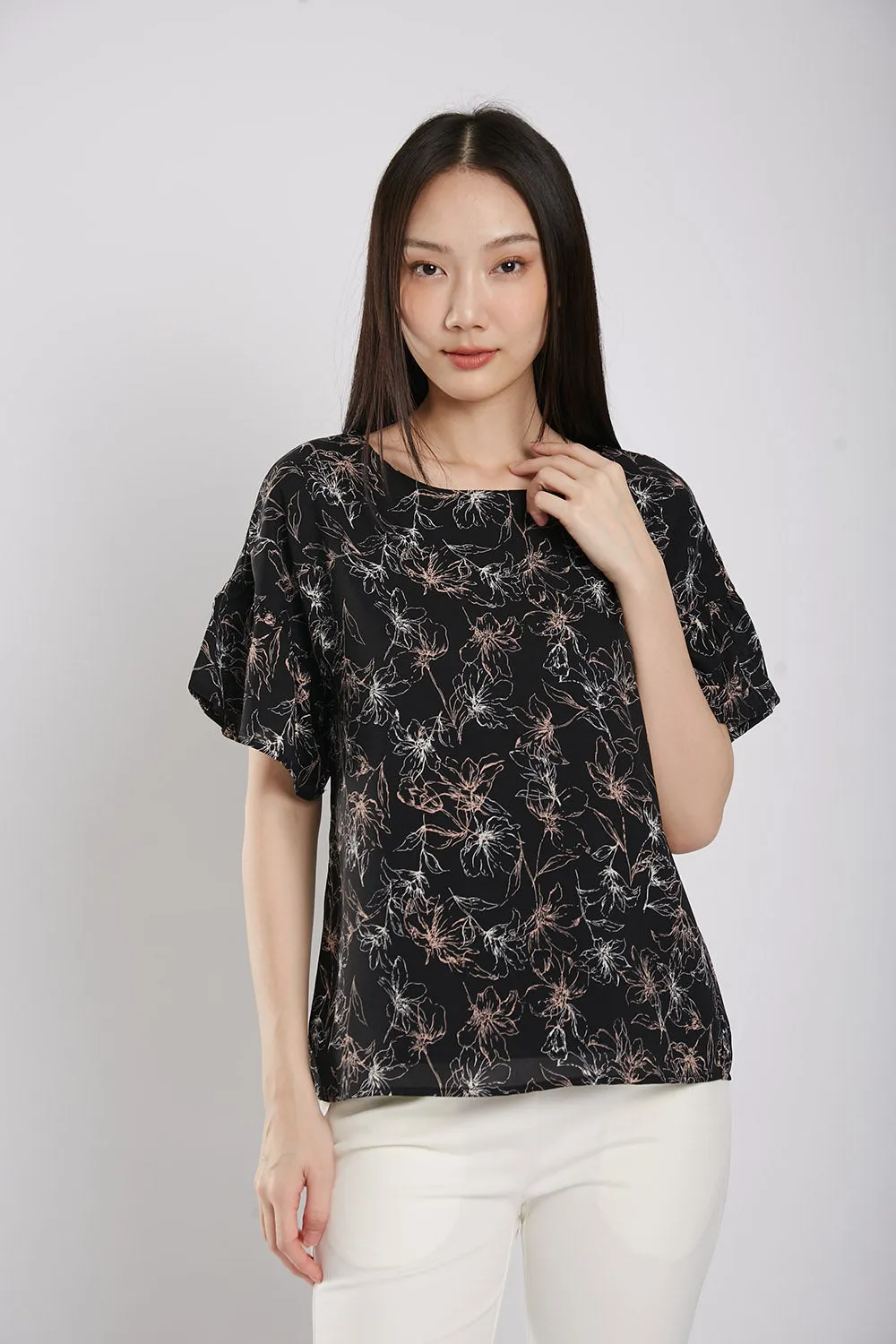 Ayumi Blouse in Black Floral