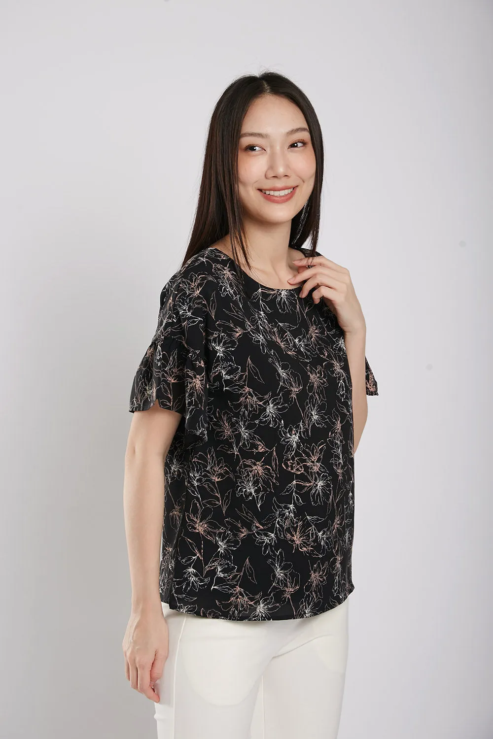 Ayumi Blouse in Black Floral