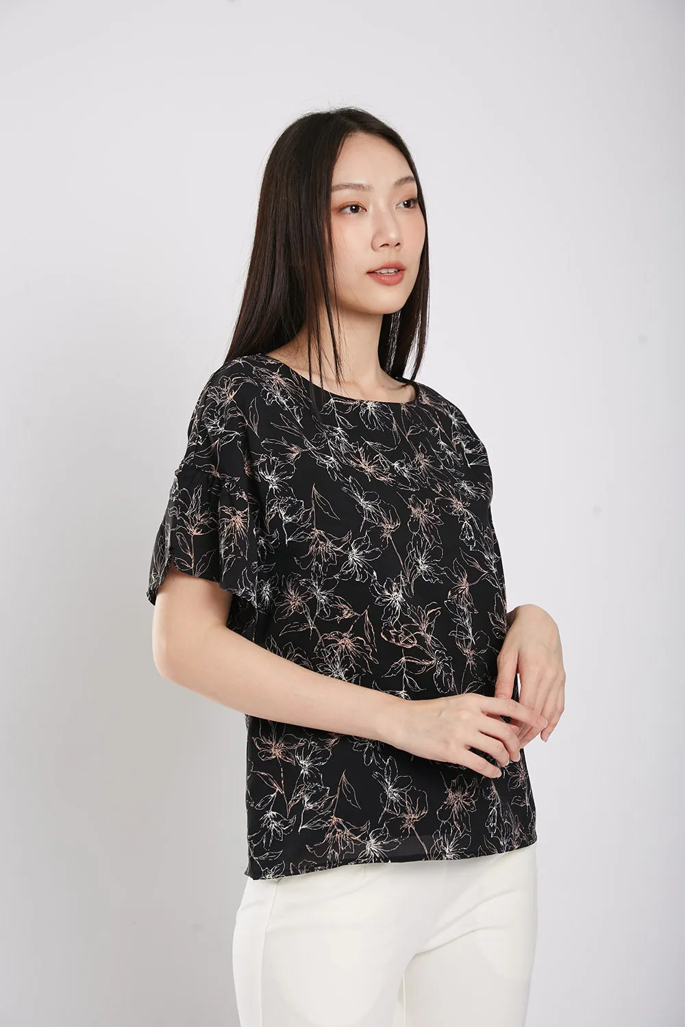 Ayumi Blouse in Black Floral