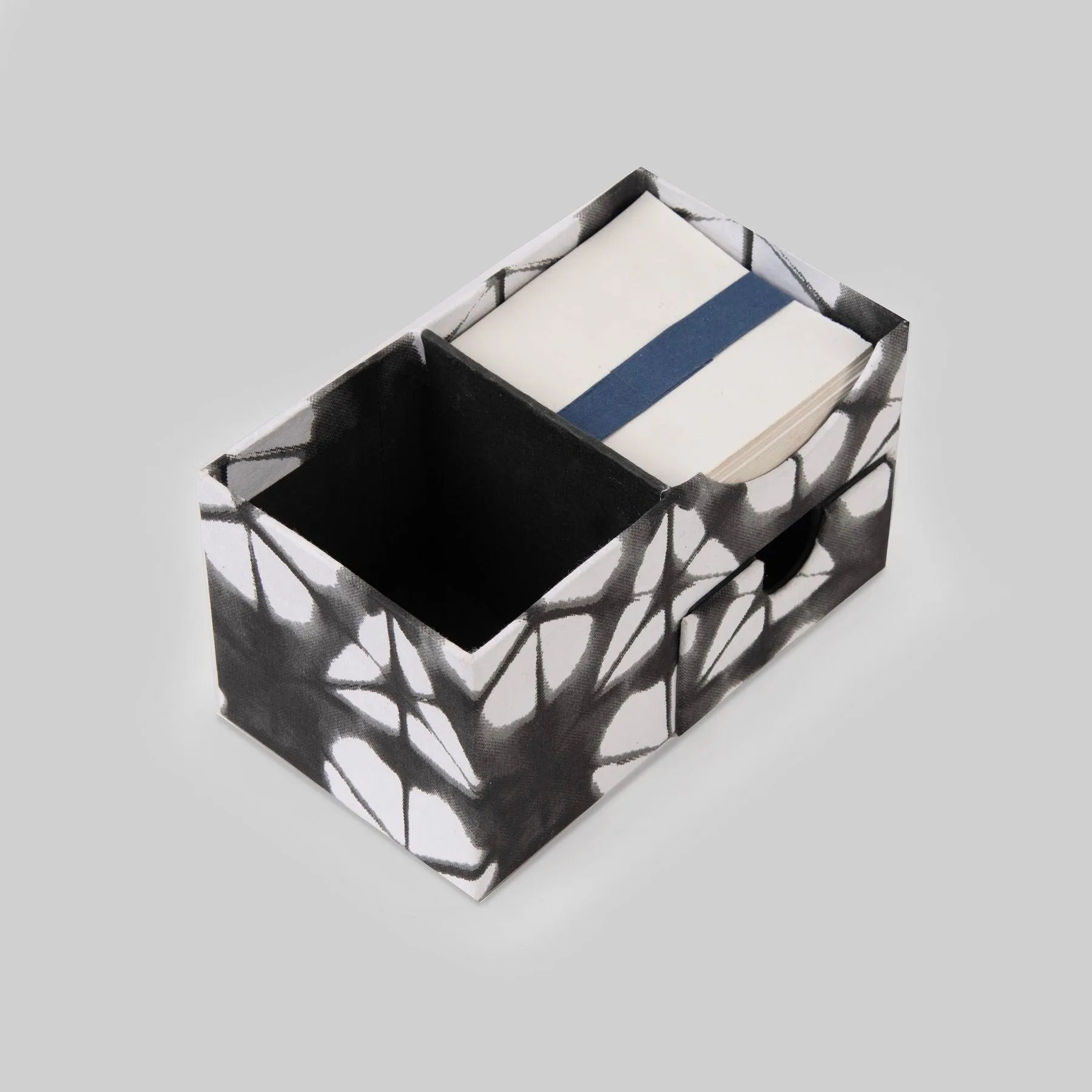 Black & White Cube Desk Organiser