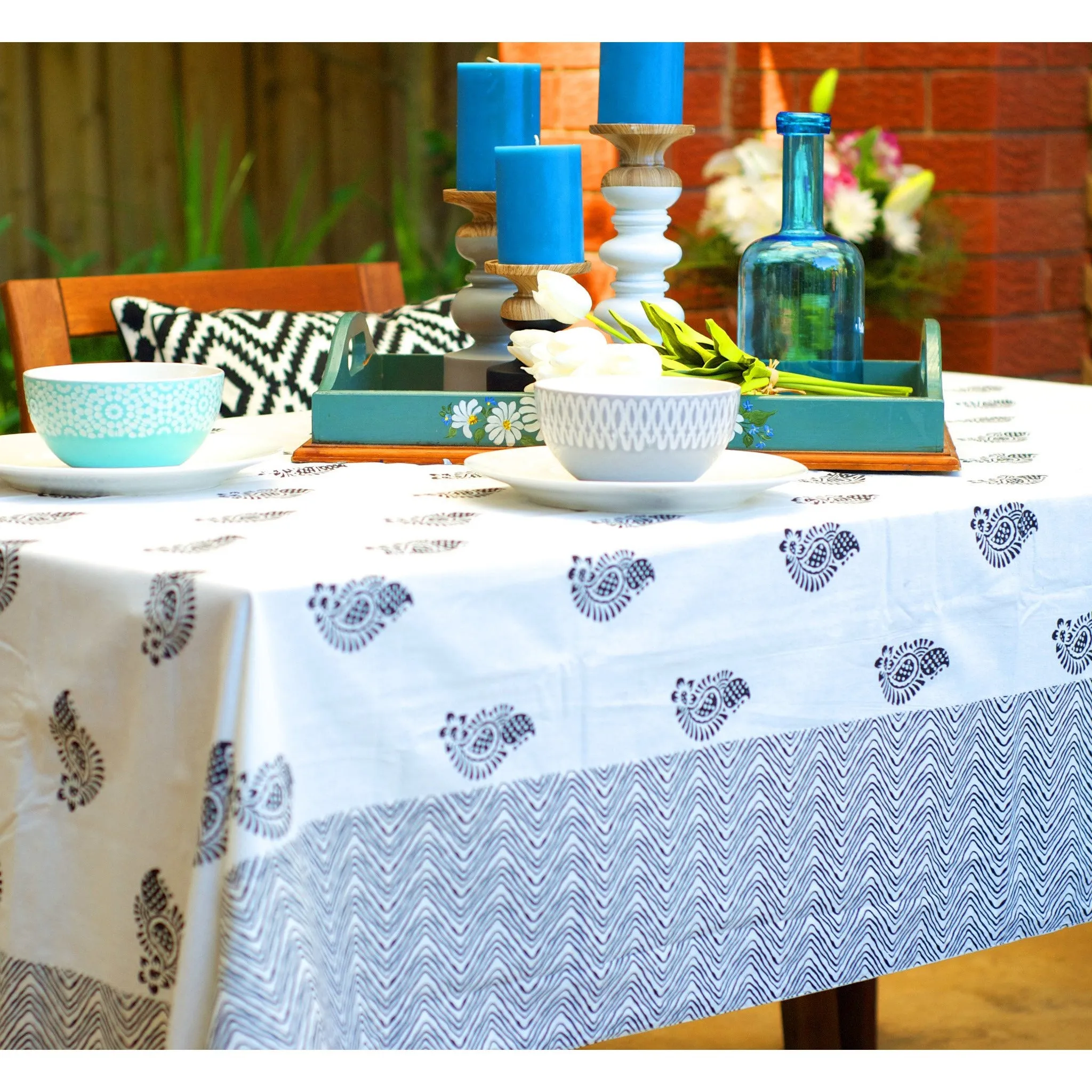 Blanc et Noir - Black & White Blockprint Paisley Tablecloth