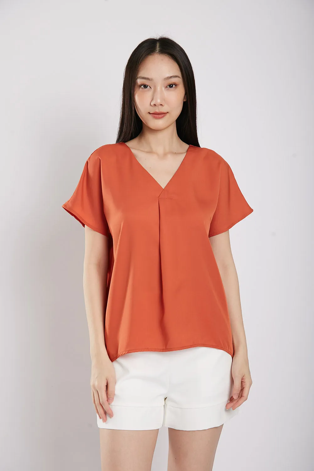 Charlita Basic Top in Brick Red