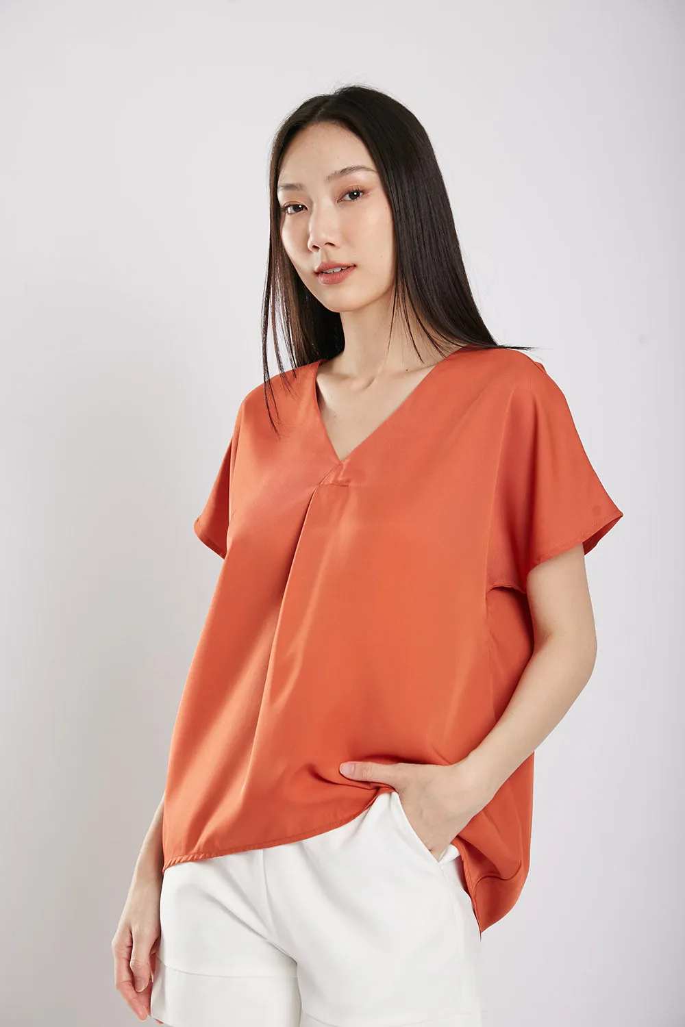 Charlita Basic Top in Brick Red