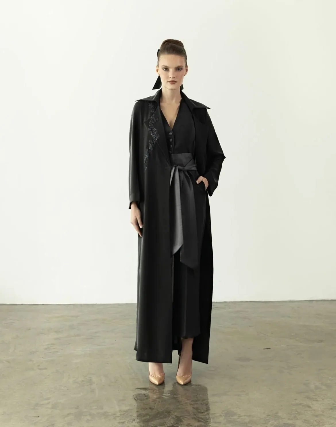 EAA2404 ABAYA