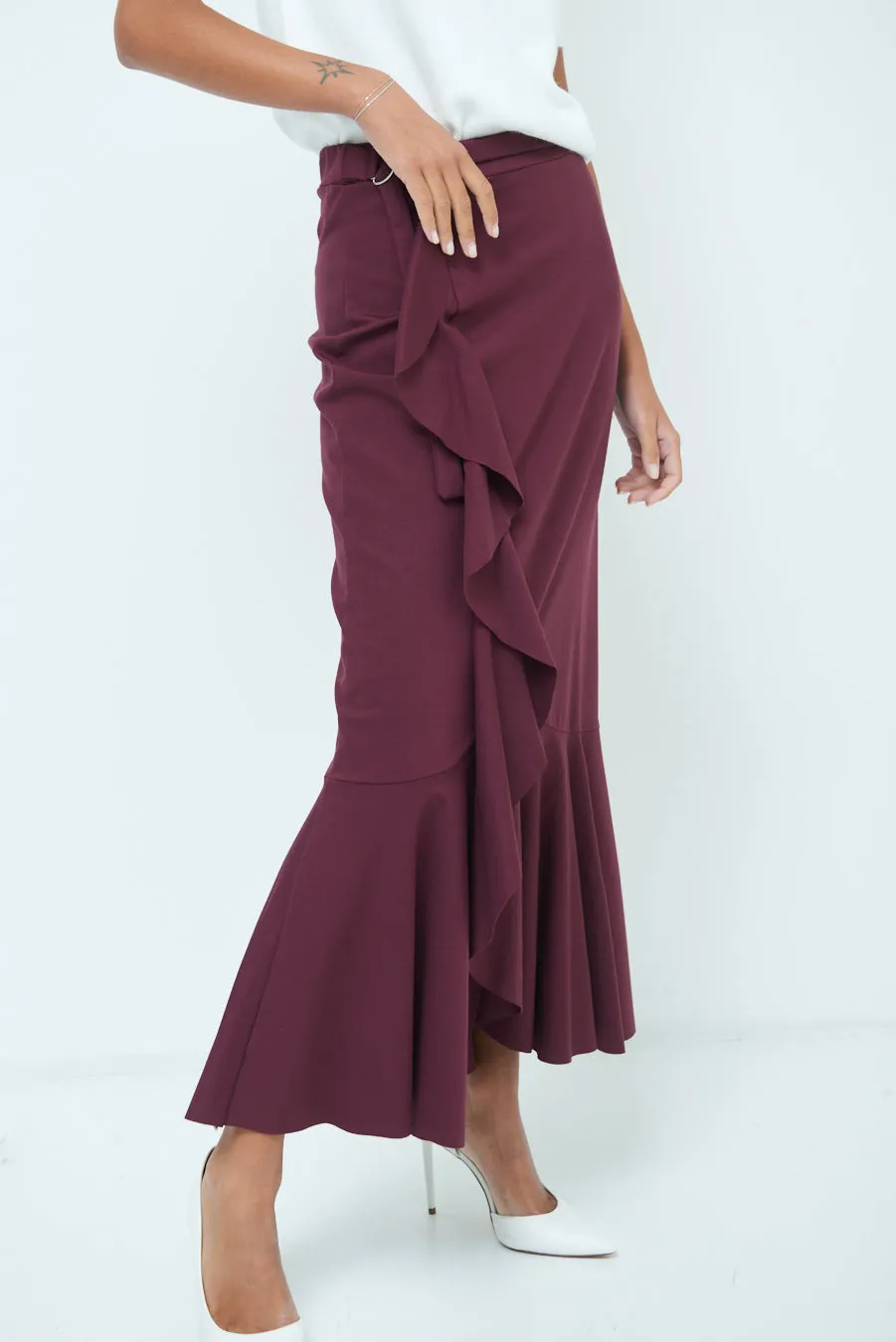 Elegant ruffled midi skirt with flared hem wholesale