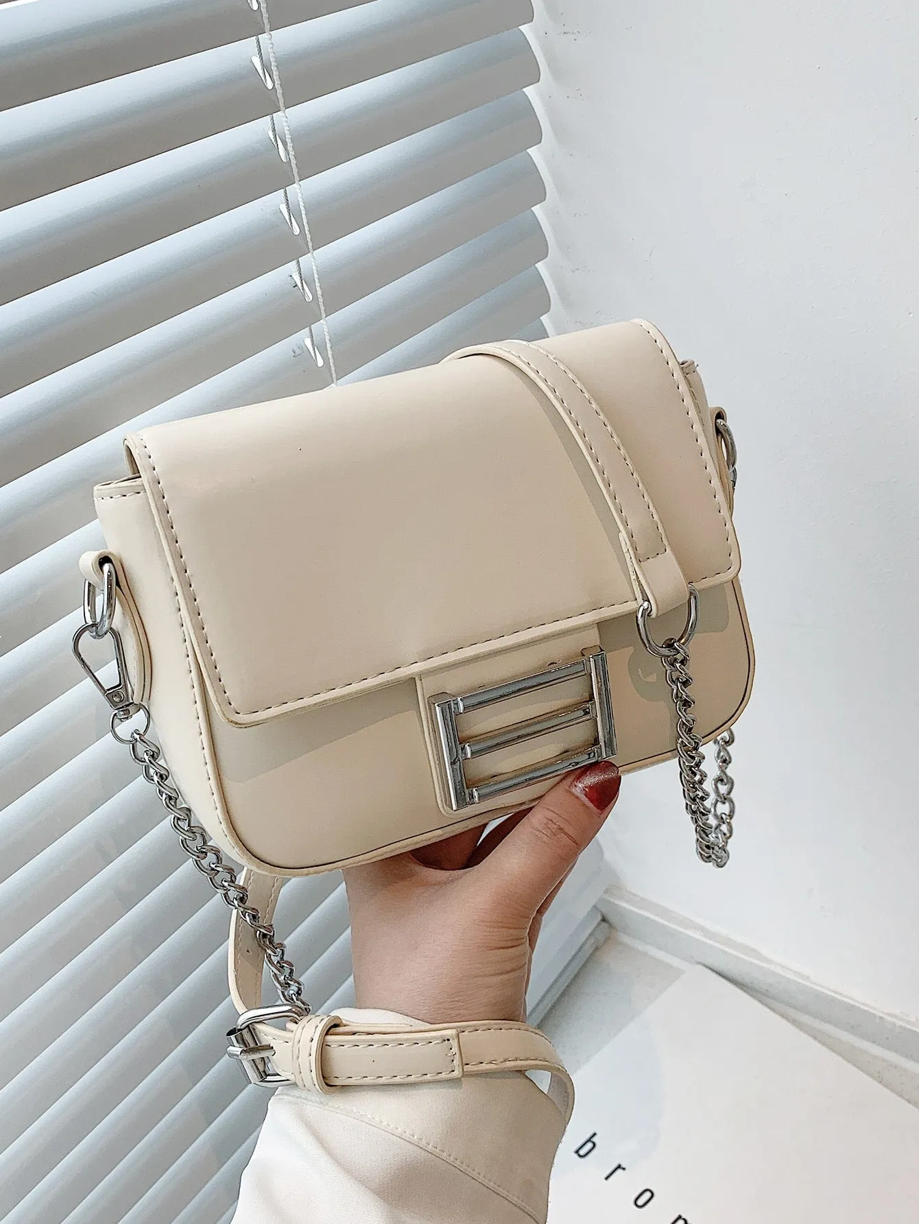 Metal Decor Flap Chain Crossbody Bag