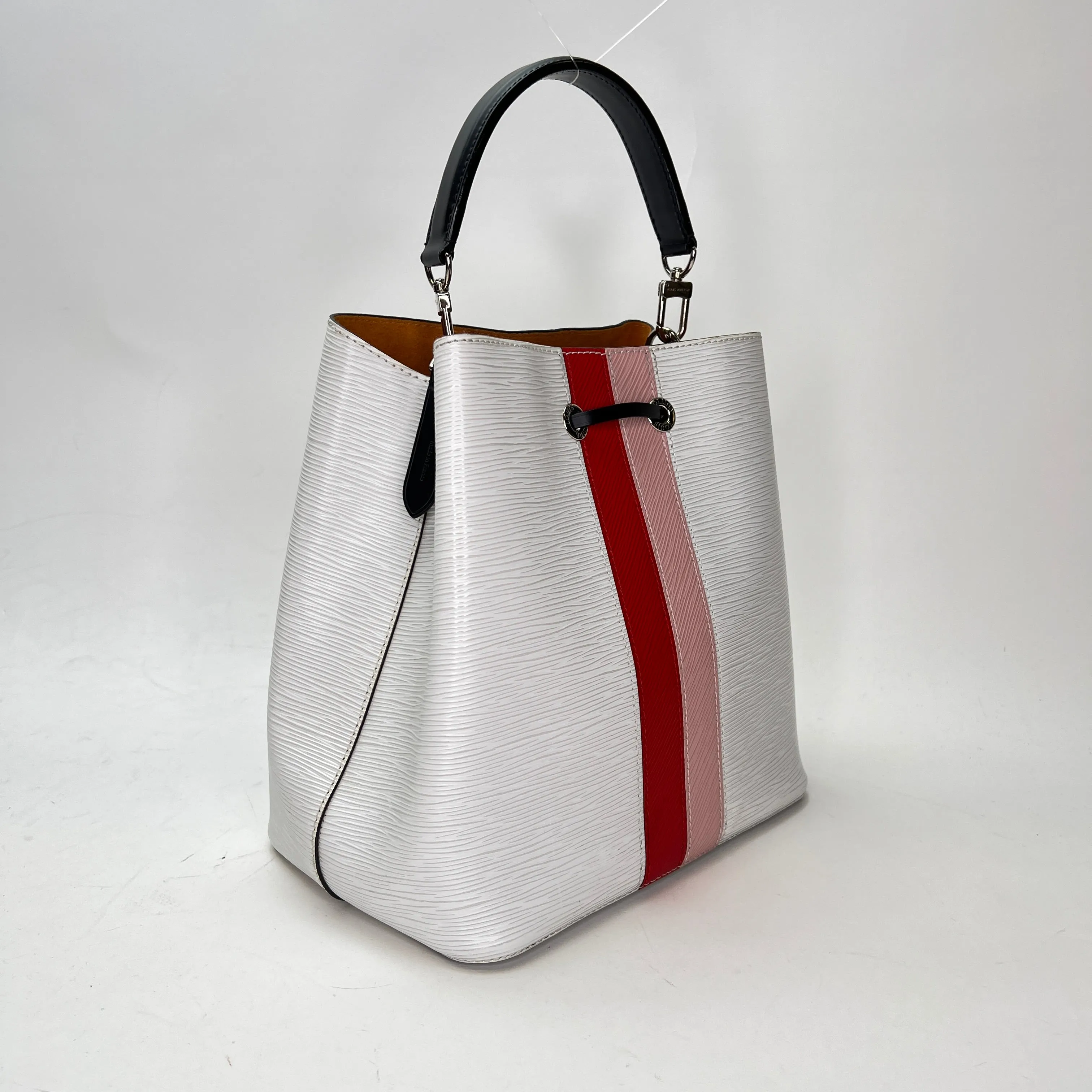 NeoNoe MM White Bucket Bag in Epi Leather, Silver hardware