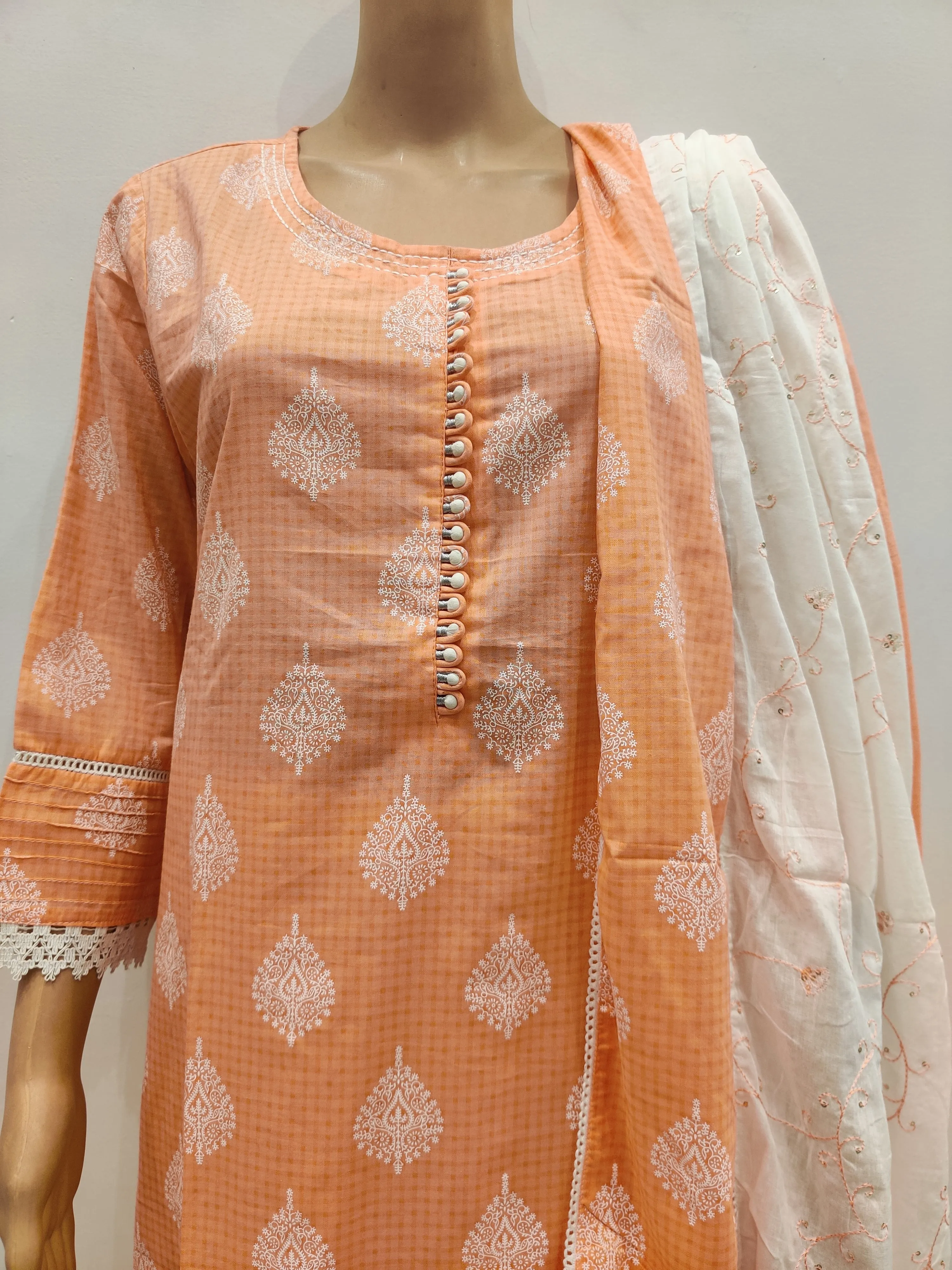 Ranunculus Flower Kurti