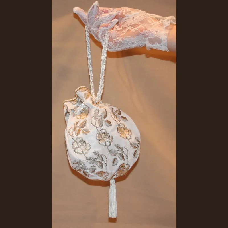 Reticule in Roses