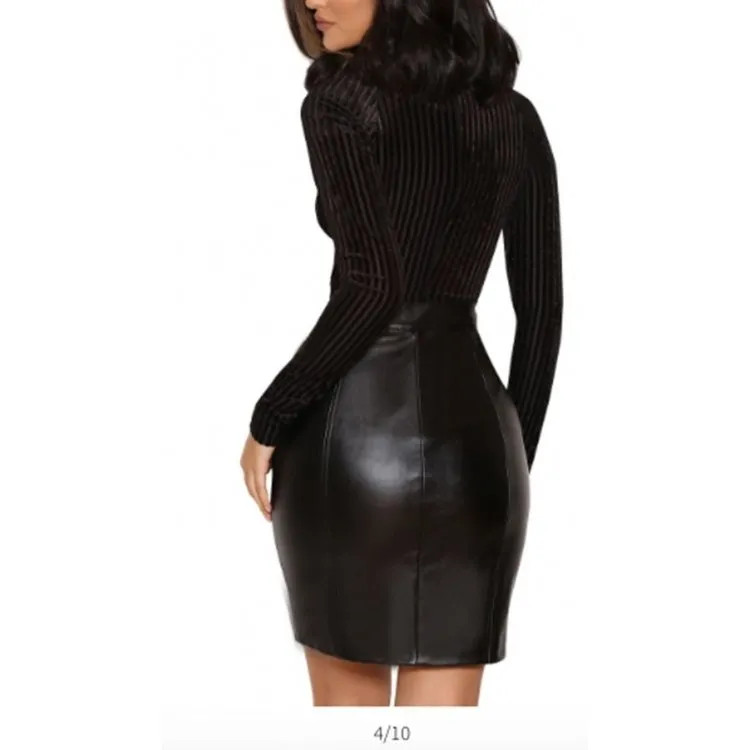 Stylish Genuine Lambskin Black Leather Short Mini Skirt for Women