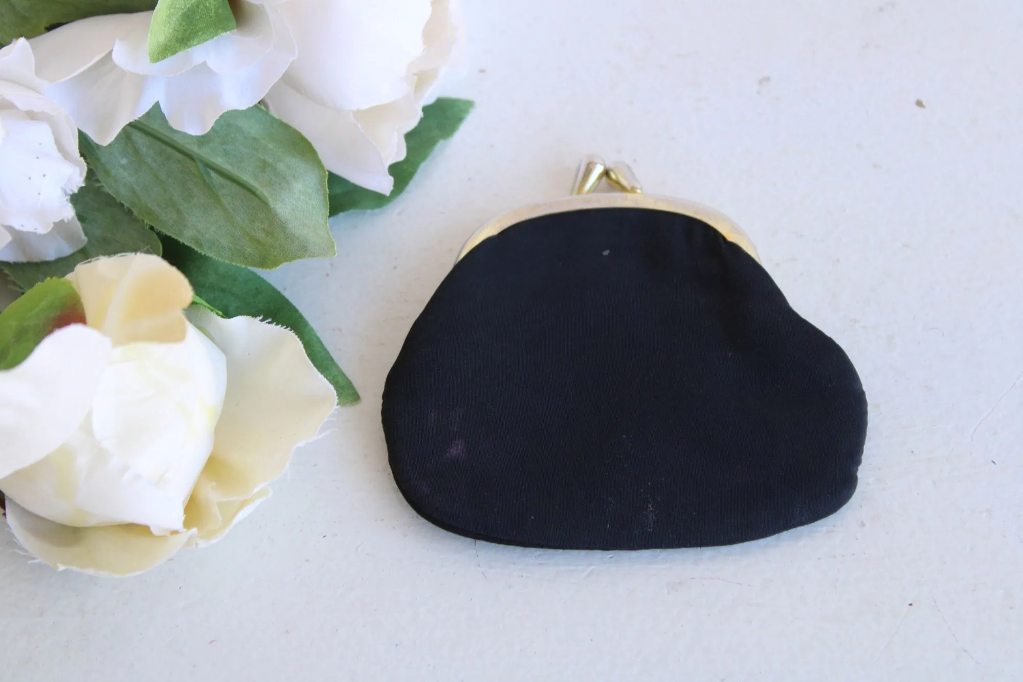 Vintage 1950s 1960s Black Tapestry Coin Purse