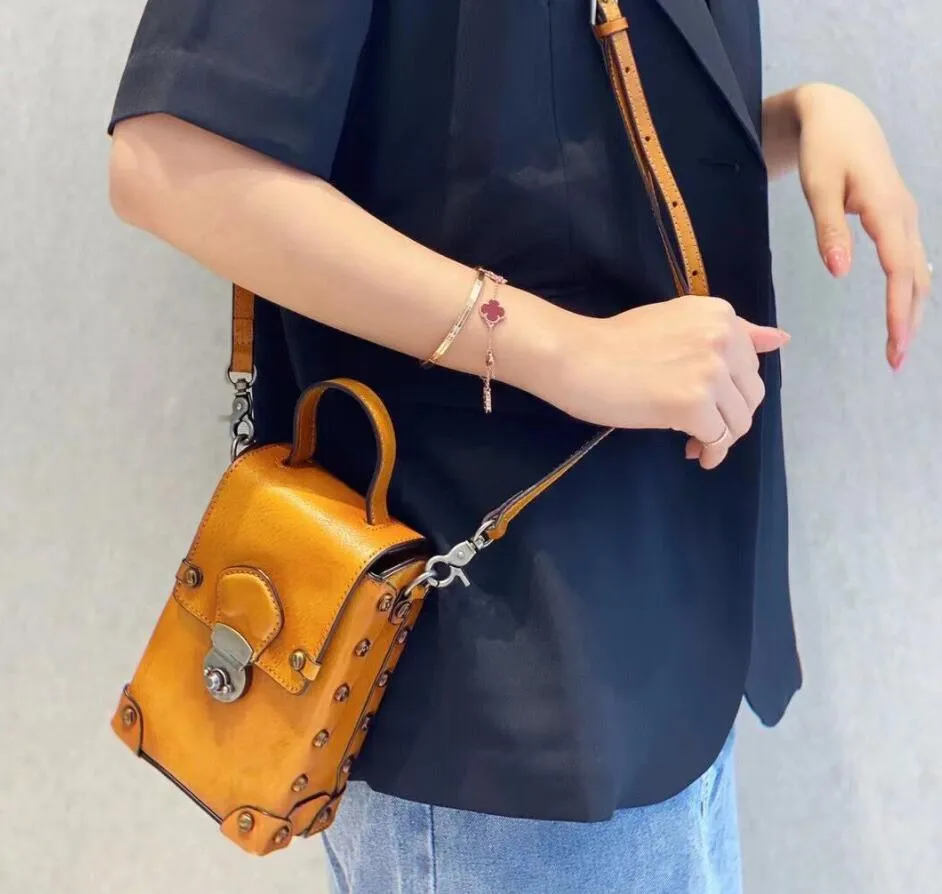 Vintage Ladies Leather Crossbody Cell Phone Shoulder Bag Side Bags For Women